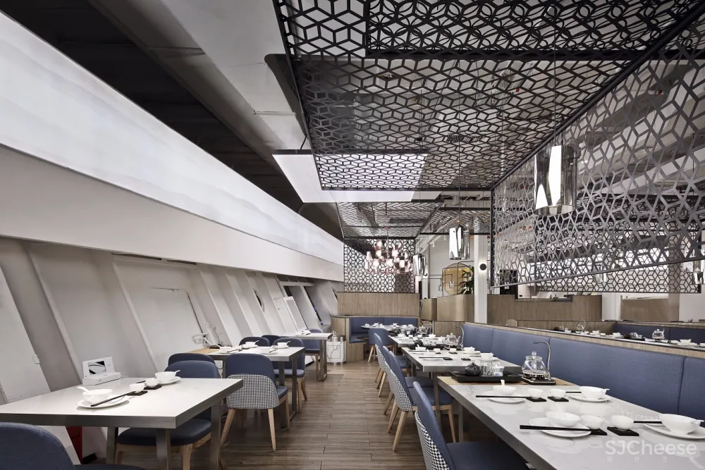 深圳餐厅空间设计【艺鼎新作】海上生明月，天涯共船说