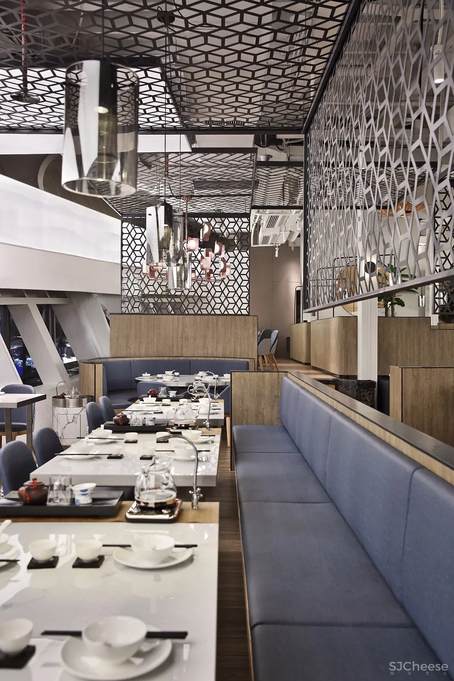 深圳餐厅空间设计【艺鼎新作】海上生明月，天涯共船说