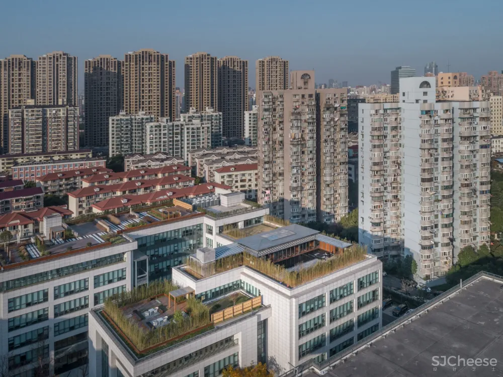 新作 | 致正建筑工作室:上海 屋上三间