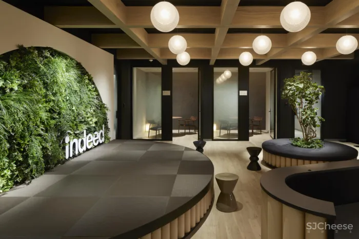 东京一间现代日式风格“绿洲”办公室