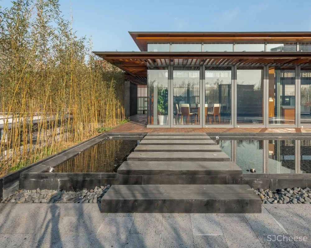 新作 | 致正建筑工作室:上海 屋上三间