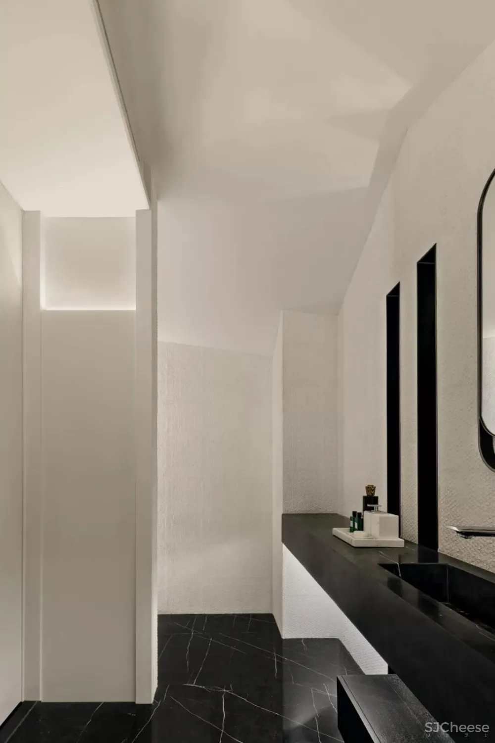 LSD | 寻找向心而生的唯一解