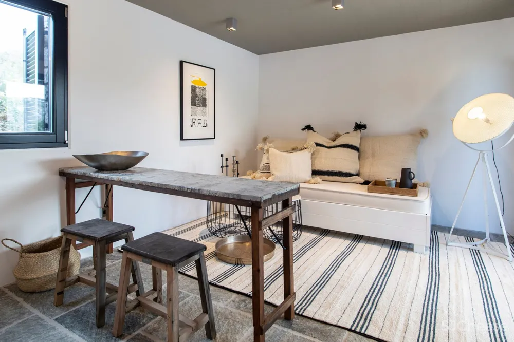 Room Service | 希腊 Attica海湾住宅