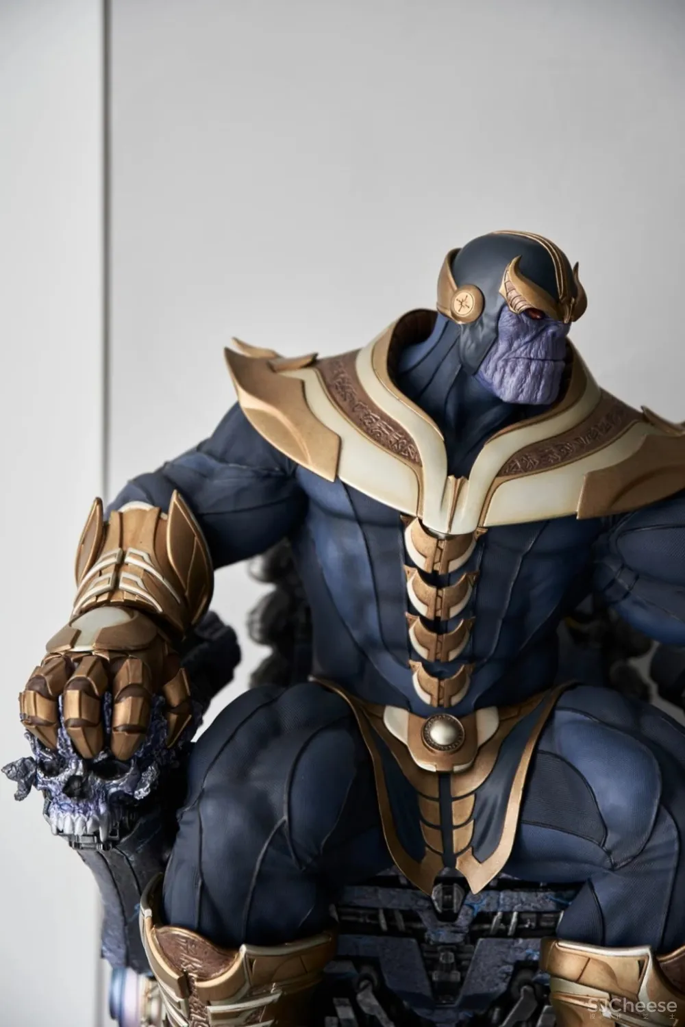 力设计 新作丨手办一面墙 江边一套房