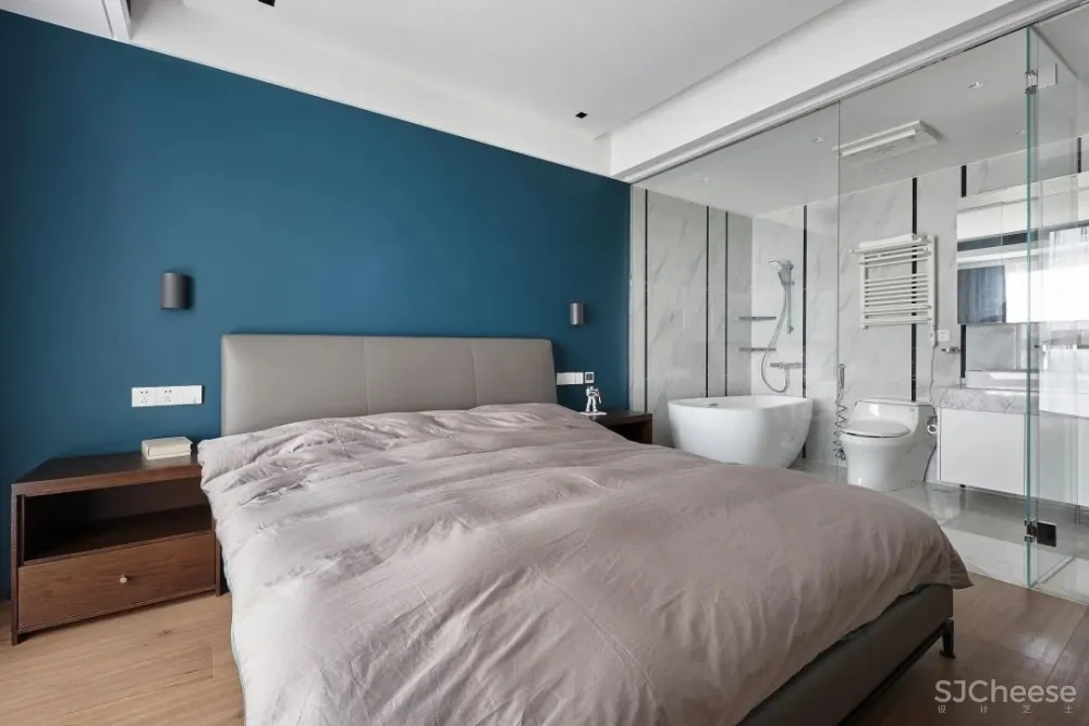 力设计 新作丨手办一面墙 江边一套房