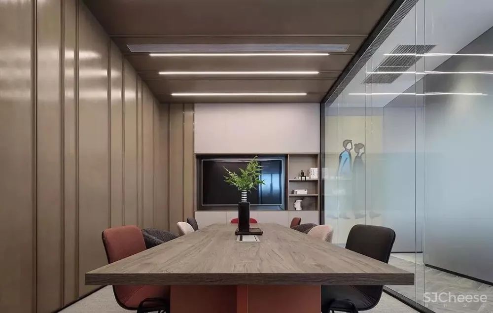 岳蒙新作:简而干练,跳脱于前!