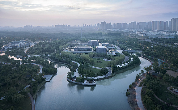 UAD | 唐仲英基金会中国中心