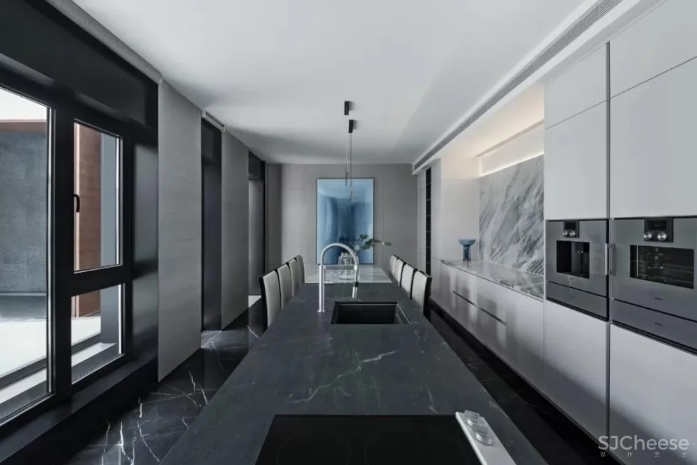 LSD | 寻找向心而生的唯一解