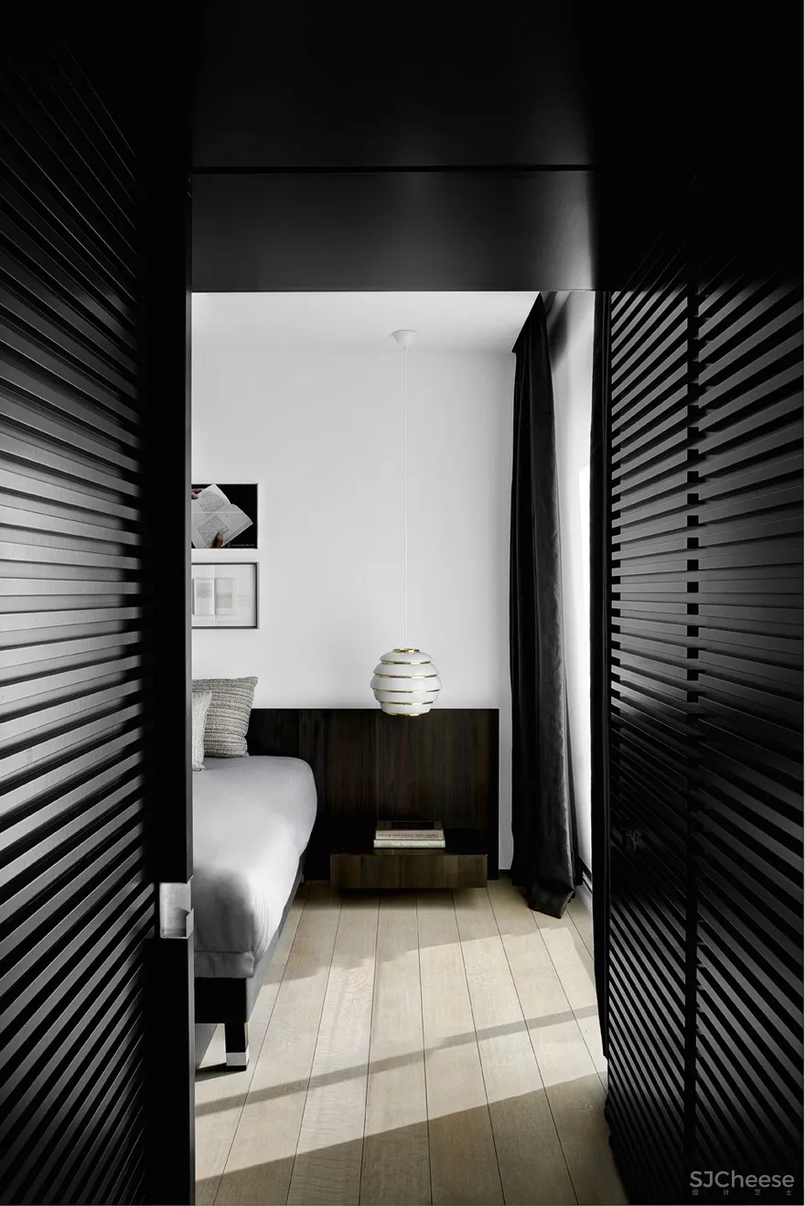 Sophisticated Parisian Apartment by Olivier Dwek