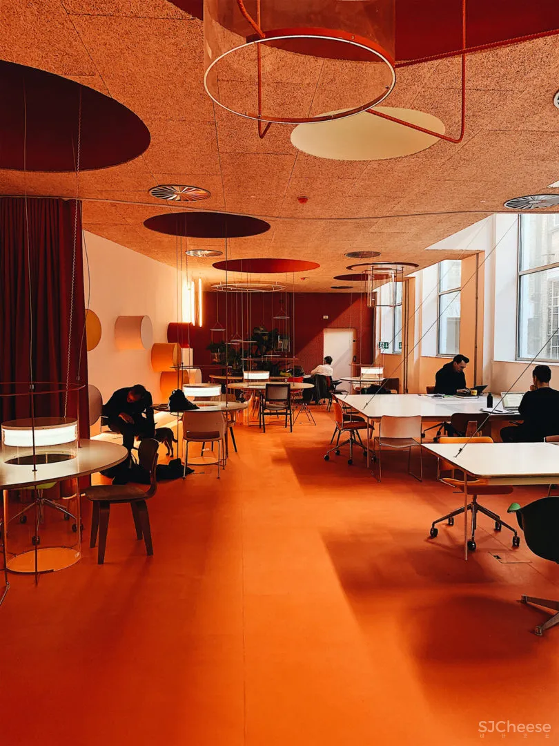 伦敦一家可以托儿的联合办公空间