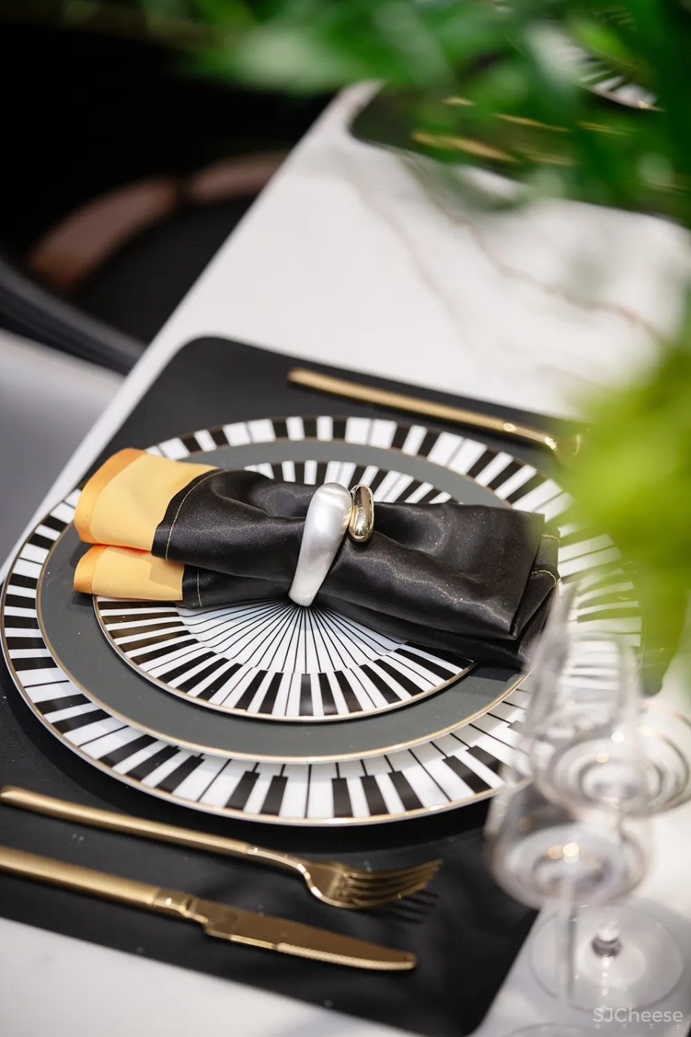 LENG设计 | 轻奢英伦风，尽显时尚潮流范！