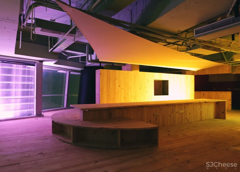 新作 | Robot3 Studio：厦门鹏鹏星球咖啡厅