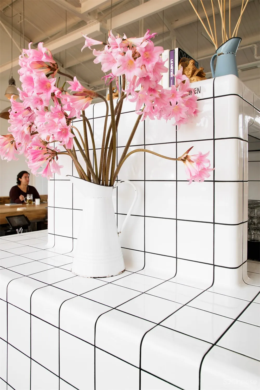 Envelope A+D | 旧金山Radhaus酒吧餐厅