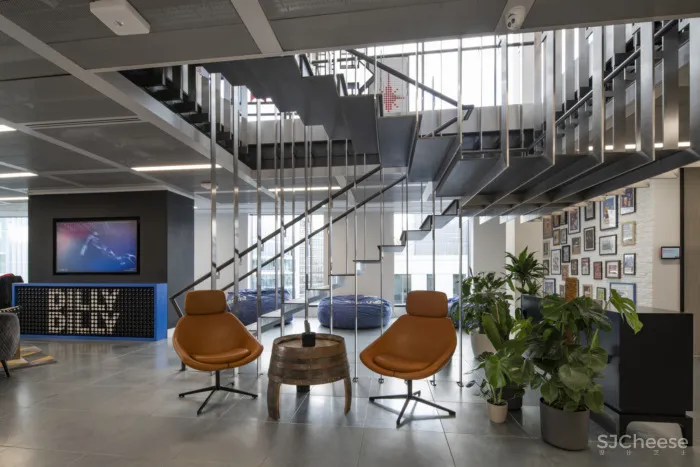 Peldon Rose | 伦敦百威集团公司办公室