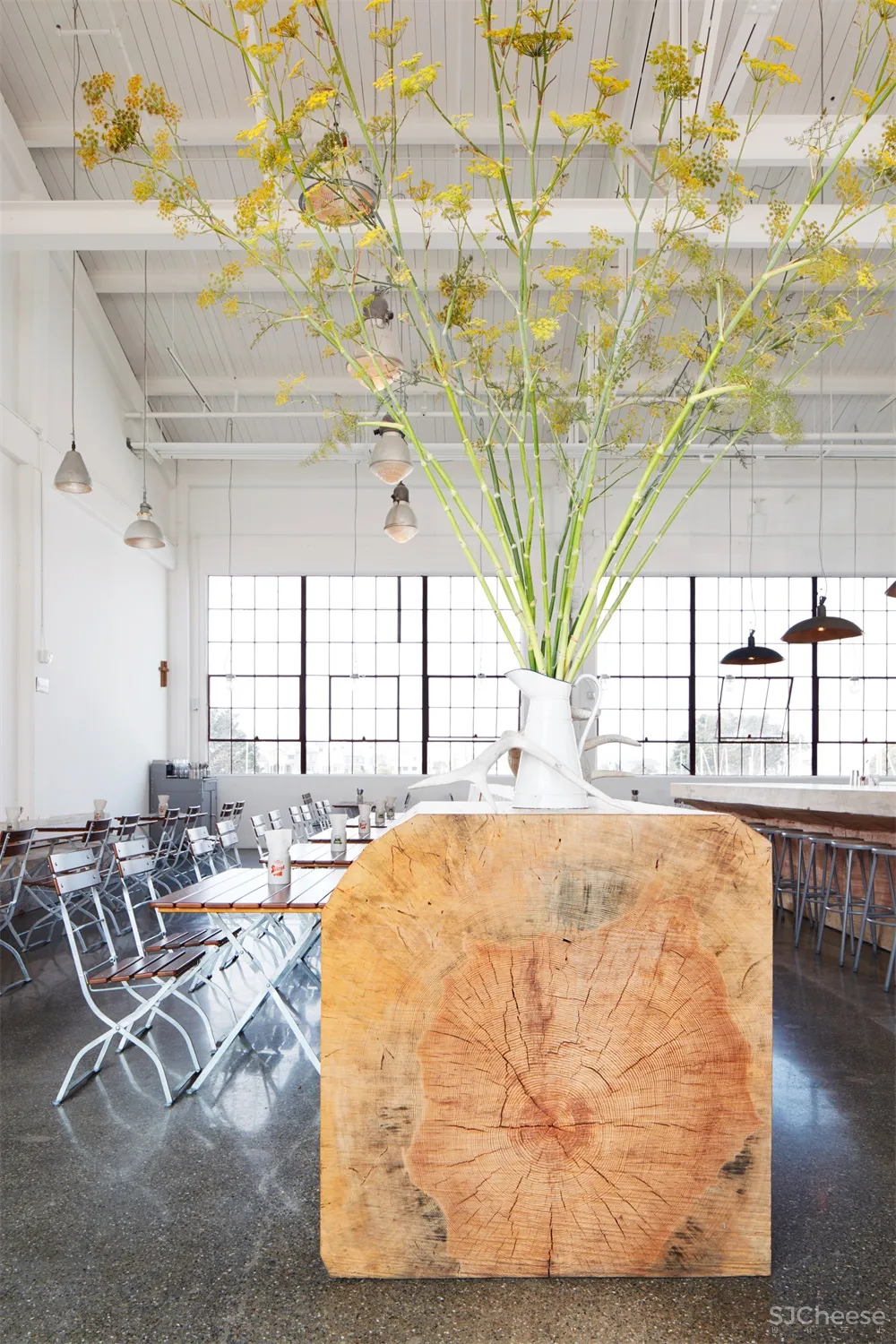 Envelope A+D | 旧金山Radhaus酒吧餐厅