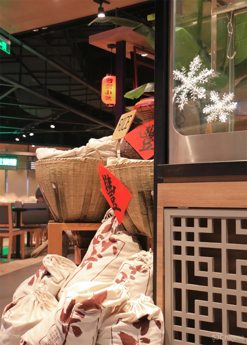 无非设计 | 上海万象城食通天发现美食广场