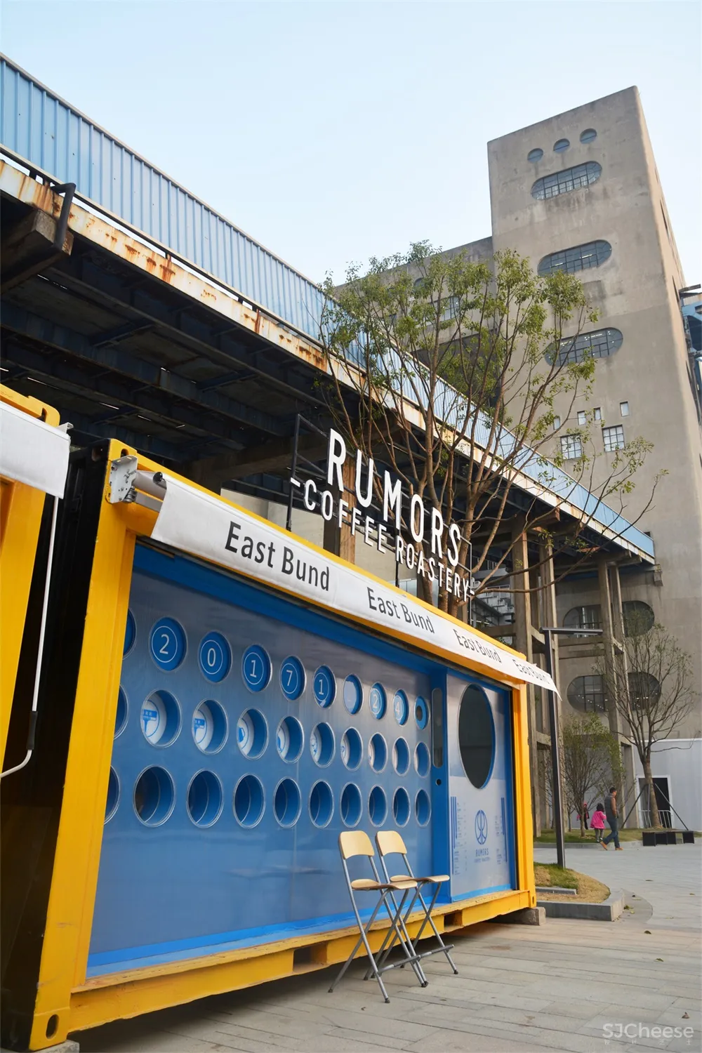 寻长设计 | 上海鲁马滋咖啡集装箱快闪店