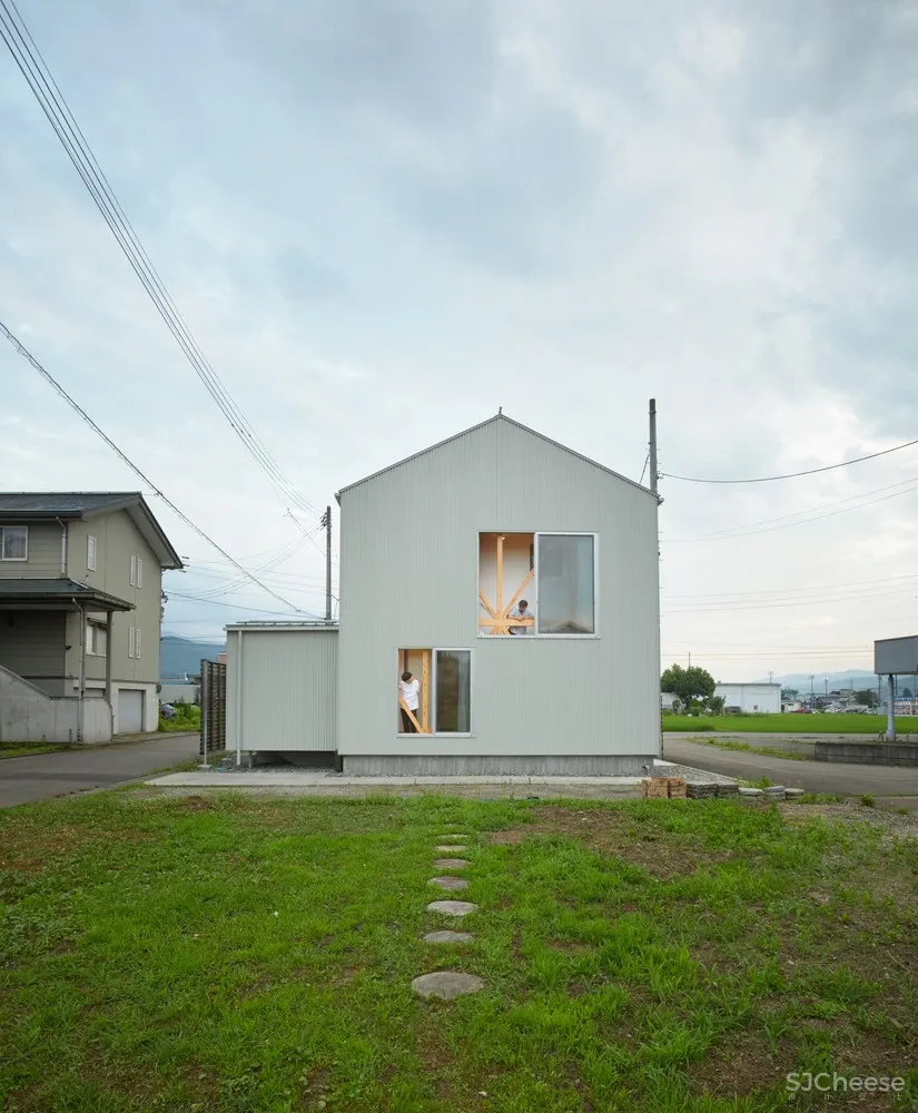 东海林健建筑设计事务所 | 住在地基里的房子 M 宅