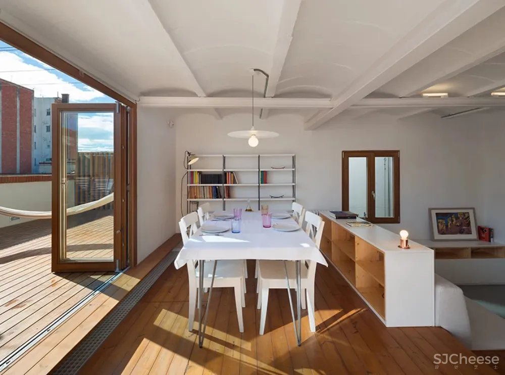 LoCa Studio | 西班牙Els Terrats顶楼公寓