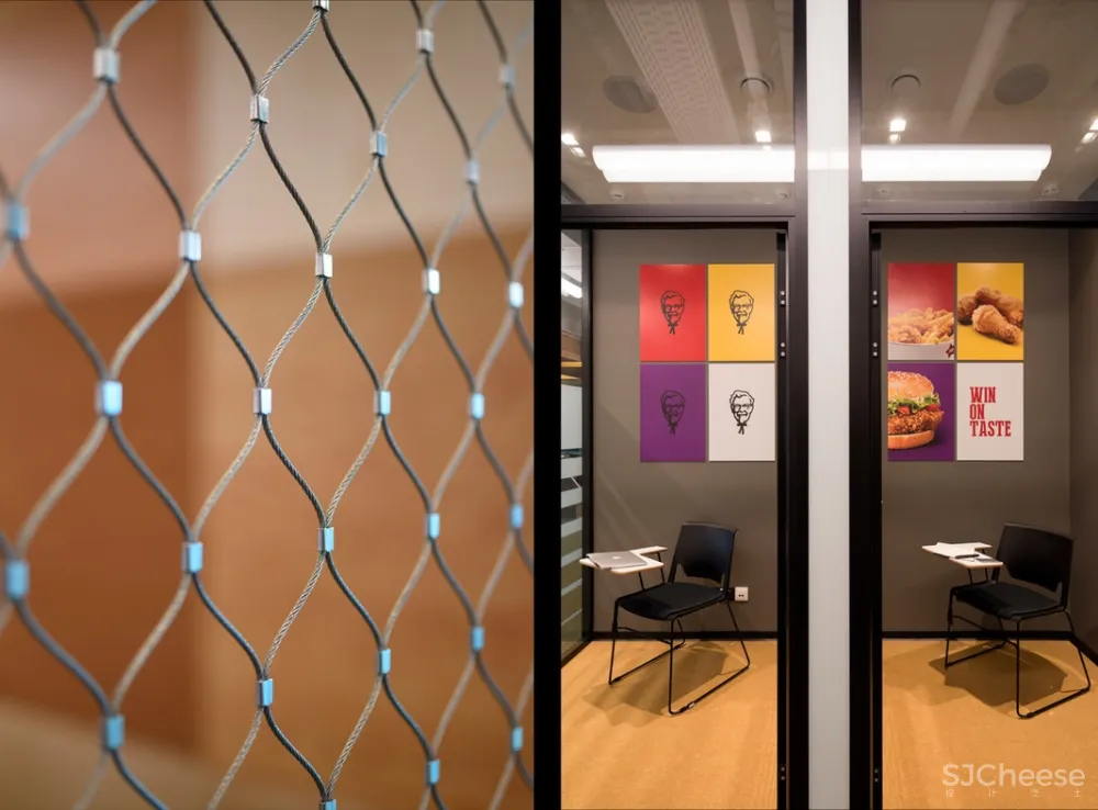 OFFCON | 莫斯科肯德基新办公室