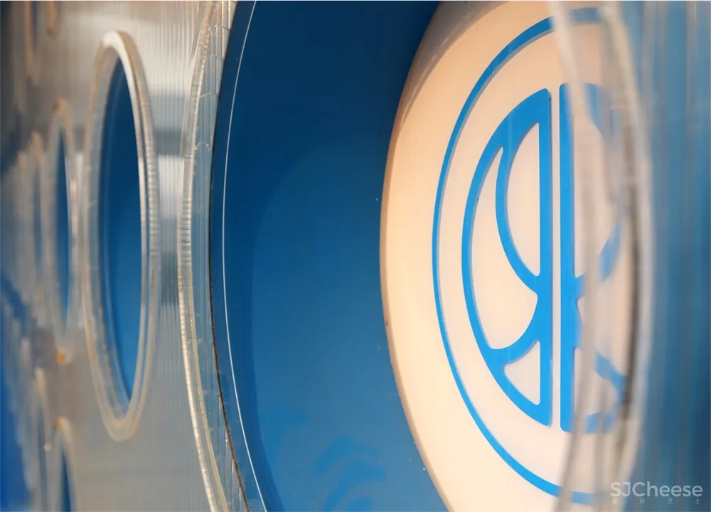 寻长设计 | 上海鲁马滋咖啡集装箱快闪店