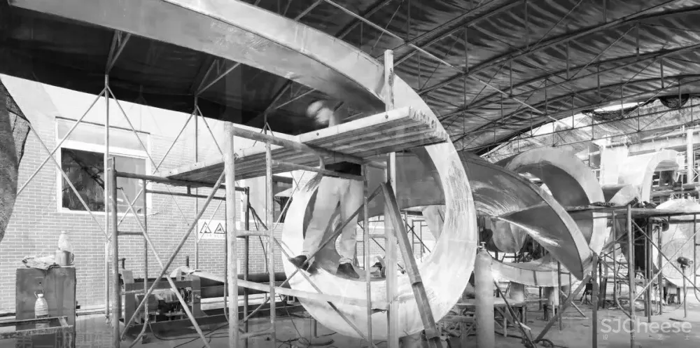 AART一间宅 | 深圳湾一号T7写字楼入口艺术品