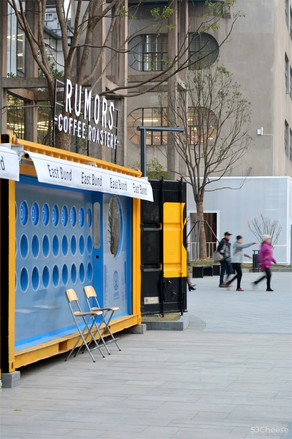 寻长设计 | 上海鲁马滋咖啡集装箱快闪店