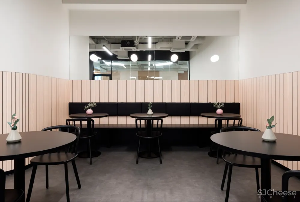 OFFCON | 莫斯科肯德基新办公室