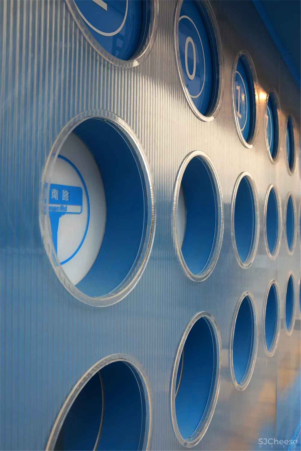 寻长设计 | 上海鲁马滋咖啡集装箱快闪店