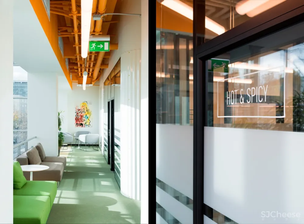 OFFCON | 莫斯科肯德基新办公室