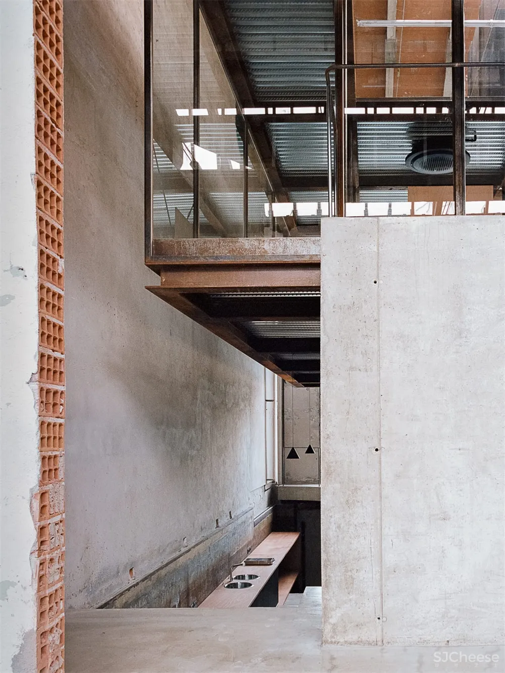 意大利旧工厂改造AMAA Architecture建筑工作室