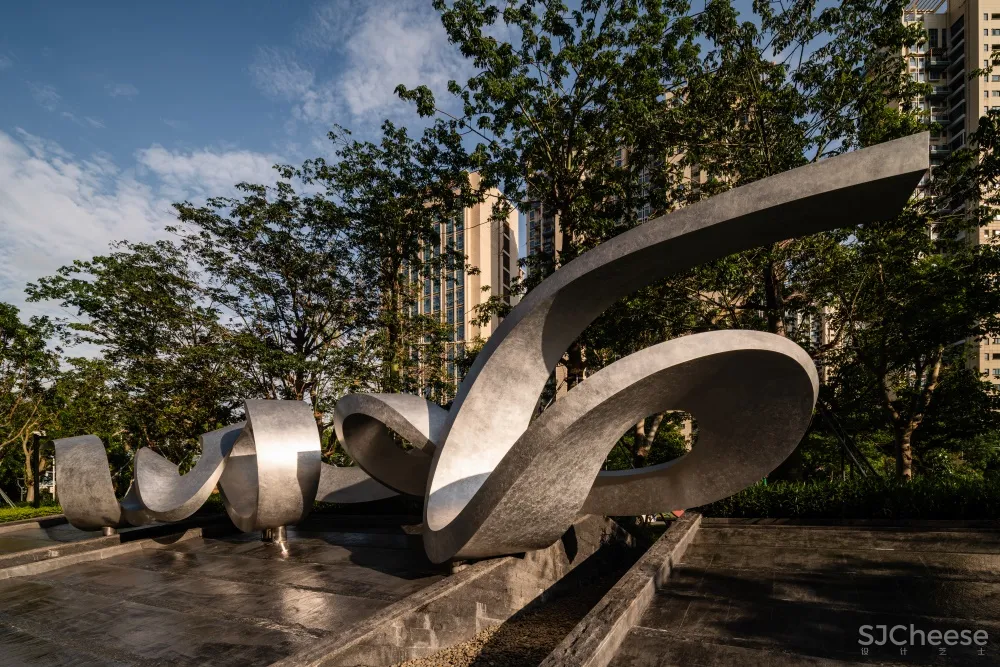 AART一间宅 | 深圳湾一号T7写字楼入口艺术品