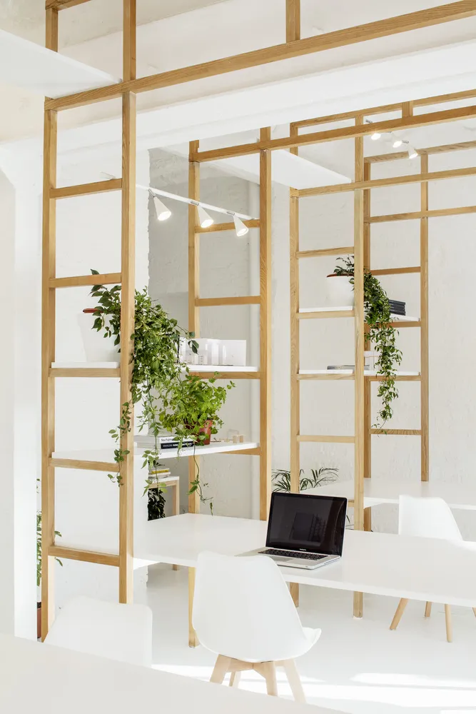 Roman Izquierdo | 巴塞罗那多学科设计工作室