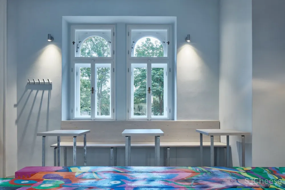 首发 | Mimosa architekti设计,布拉格清新“鳄梨帮派”餐厅