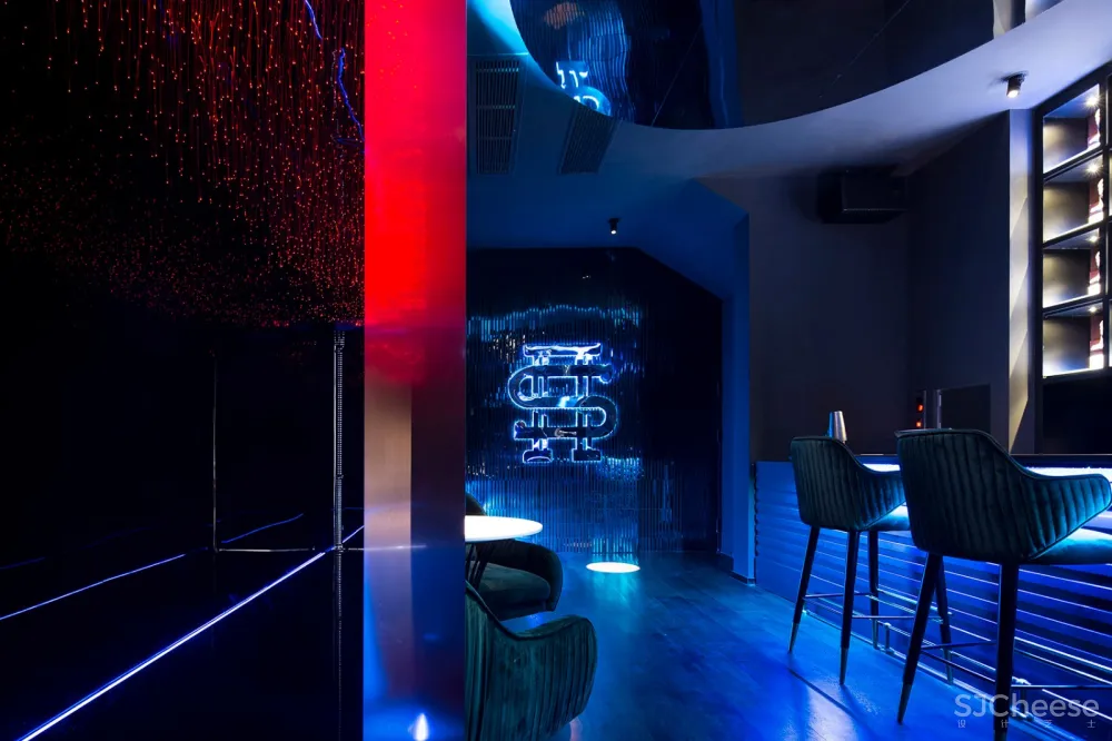 新作 | 南京缐状建筑设计研究室:杭州 噪音银行酒吧