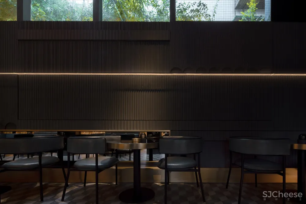 意大利酒馆LA GOCCIA太古里店，成都 / 成都万谦集环境艺术设计