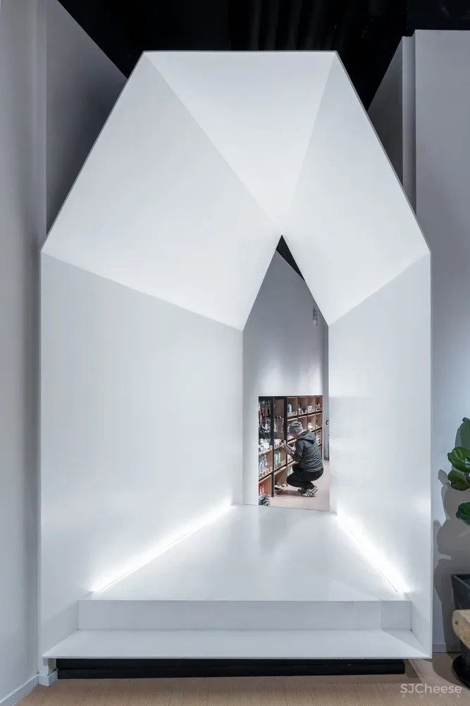 阿科米星建筑设计事务所 | 一条的新零售线下空间策略