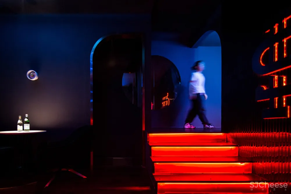 新作 | 南京缐状建筑设计研究室:杭州 噪音银行酒吧