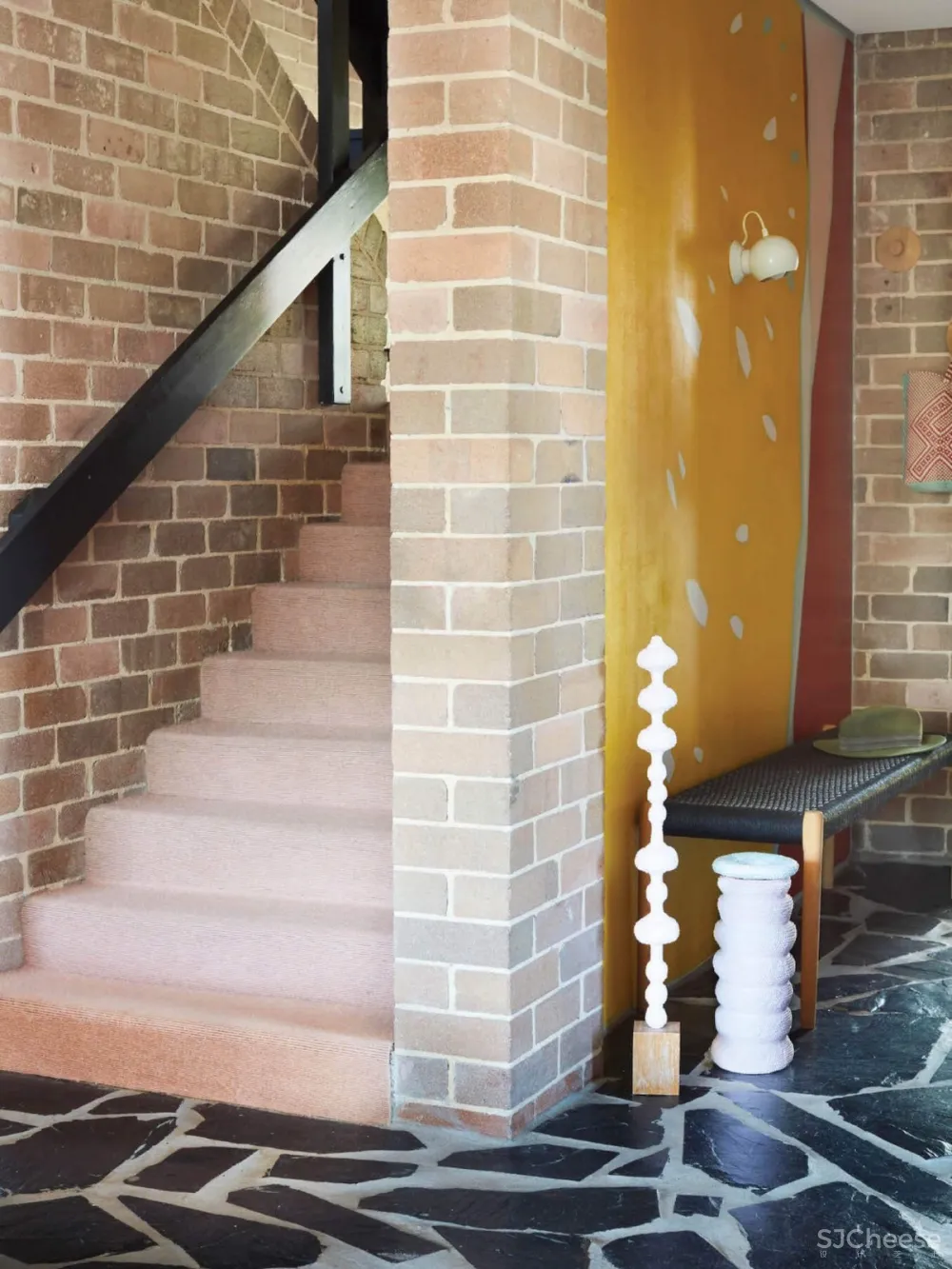 首发 | Amber Road设计工作室,Polychrome House住宅 
<span style="position: relative; bottom: 2px; display: inline-block; vertical-align: middle; margin-left: 8px; width: 20px; height: 20px; background: #ffd914; text-align: center; font-size: 14px; border-radius: 3px;">首</span>