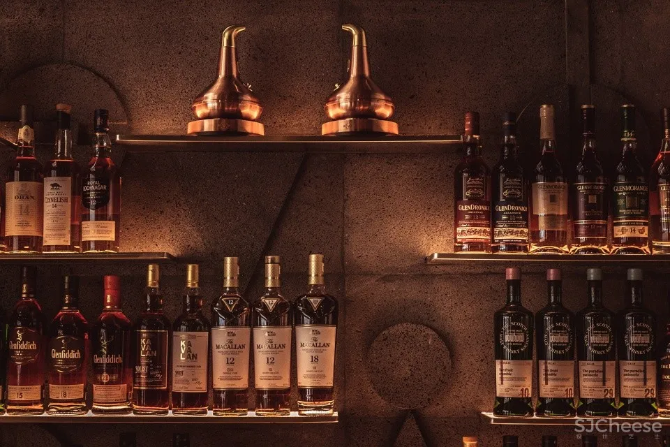 新作 | 饮时威士忌酒吧,成都 / WOOTON DESIGNERS