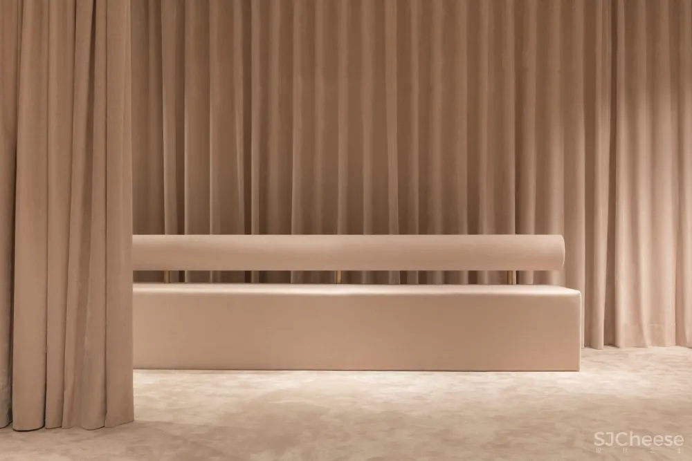 首发 | BERNARD DUBOIS设计,FIRST巴黎时装店