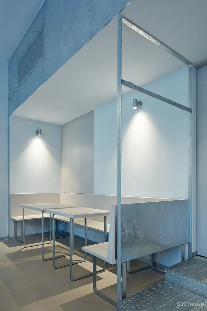 首发 | Mimosa architekti设计,布拉格清新“鳄梨帮派”餐厅