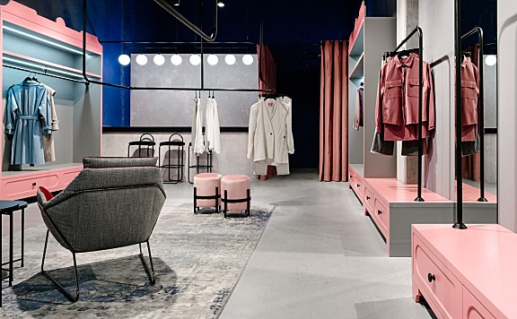 首发 | Angelina Malysheva:粉色工业女装精品店 Courage Store