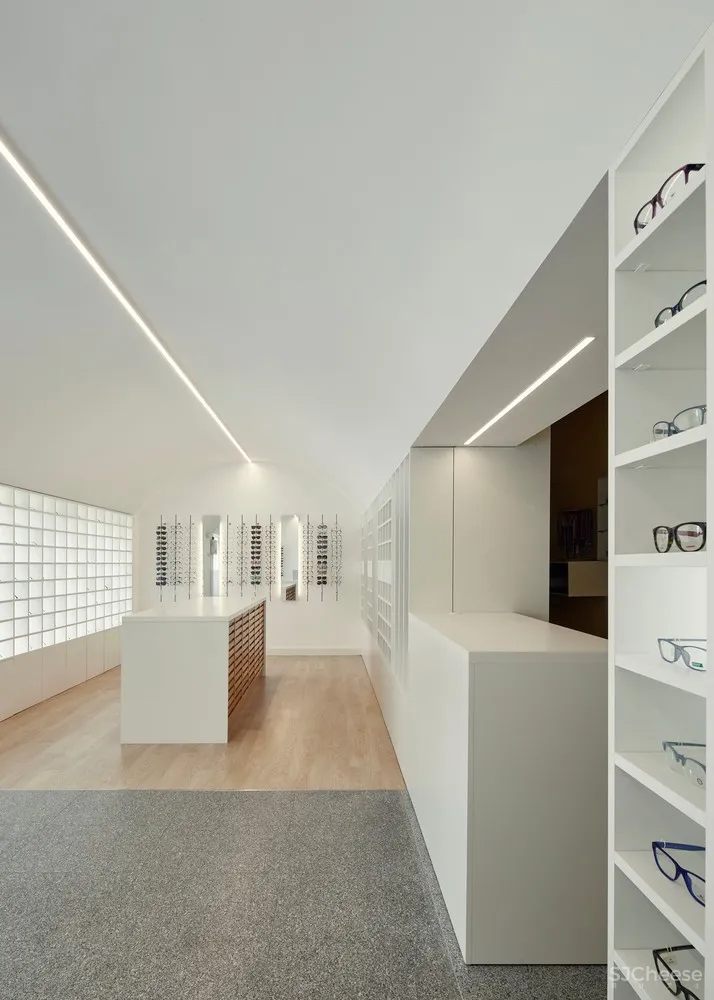 首发 | Bruno Dias Arquitectura:Lena 光学眼镜店