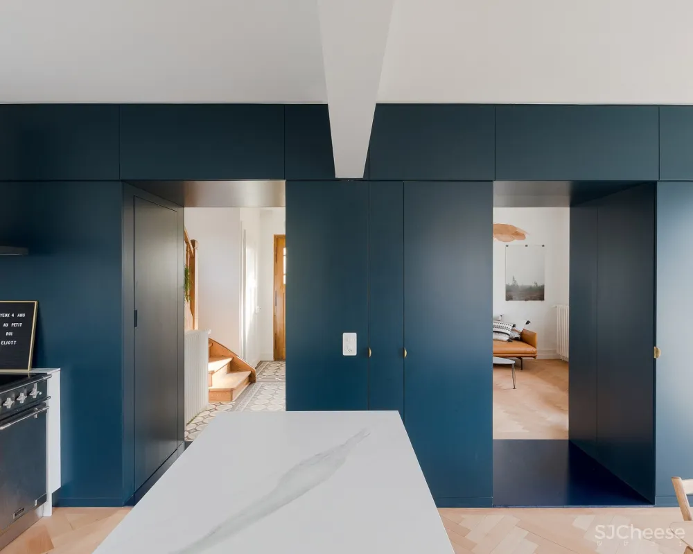 首发 | 布里斯森事务所更新了瑞士“混合”住宅与蓝色橱柜 
<span style="position: relative; bottom: 2px; display: inline-block; vertical-align: middle; margin-left: 8px; width: 20px; height: 20px; background: #ffd914; text-align: center; font-size: 14px; border-radius: 3px;">首</span>