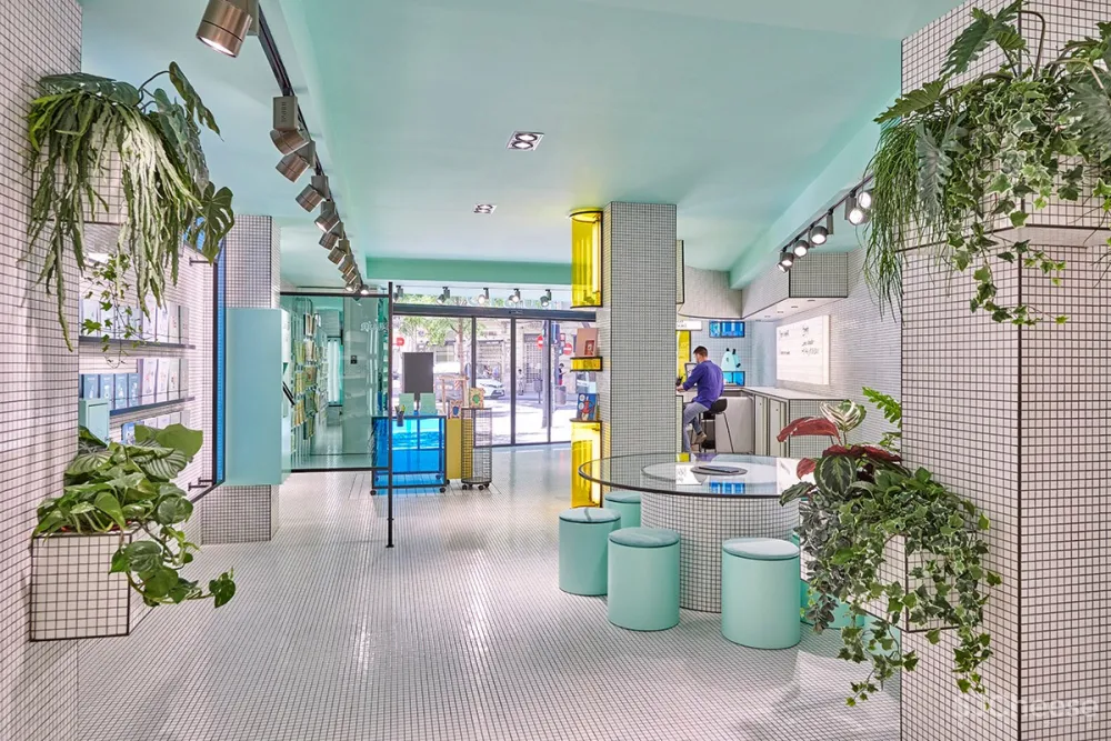 最新 | Masquespacio:巴伦西亚 RUBIO概念店