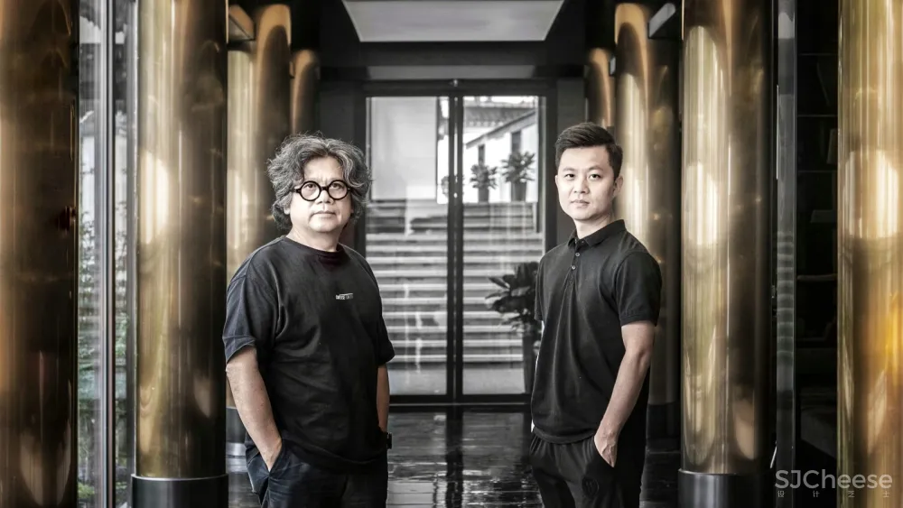 集美组丨南京夜泊秦淮南都会酒店丨临岸听桨，枕水而息