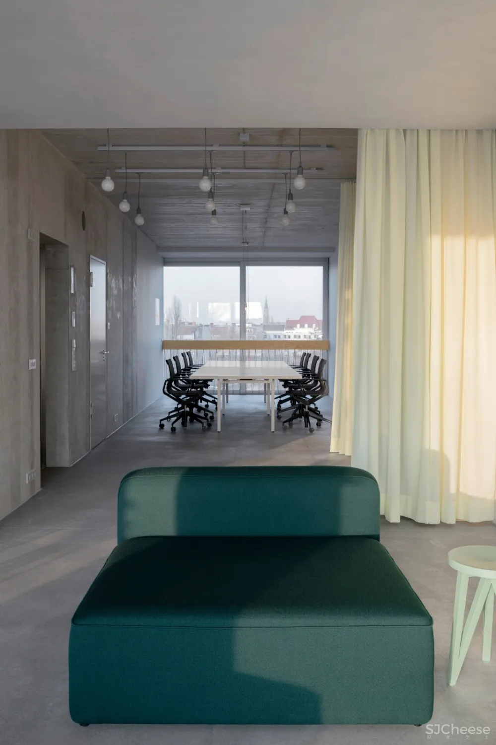 首发 | LOEHR设计,No Office极简办公空间