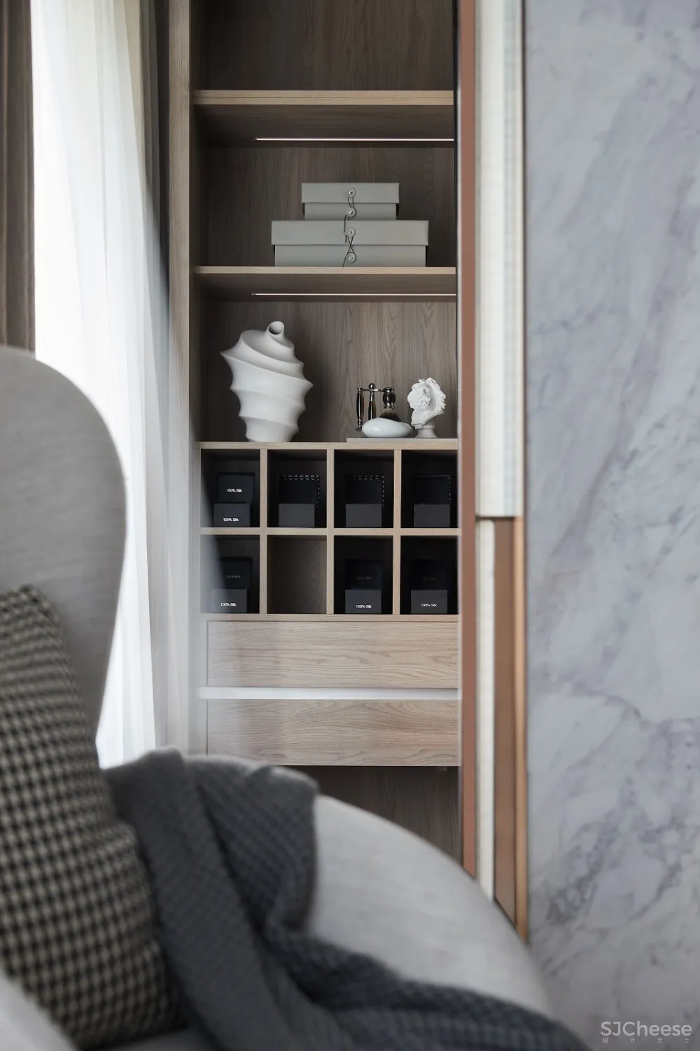 壹舍方磊新作 | 天津遇上波士顿:优雅又时髦的现代摩登风范 
<span style="position: relative; bottom: 2px; display: inline-block; vertical-align: middle; margin-left: 8px; width: 20px; height: 20px; background: #ffd914; text-align: center; font-size: 14px; border-radius: 3px;">首</span>