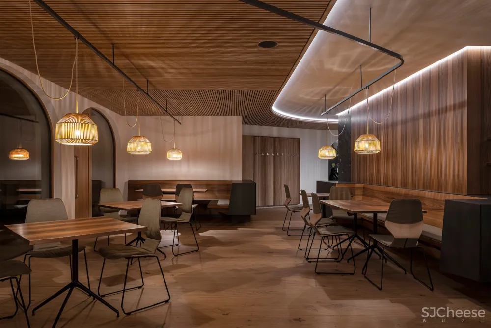 新作 | Messner Architects:意大利 ZENTRAL咖啡餐厅